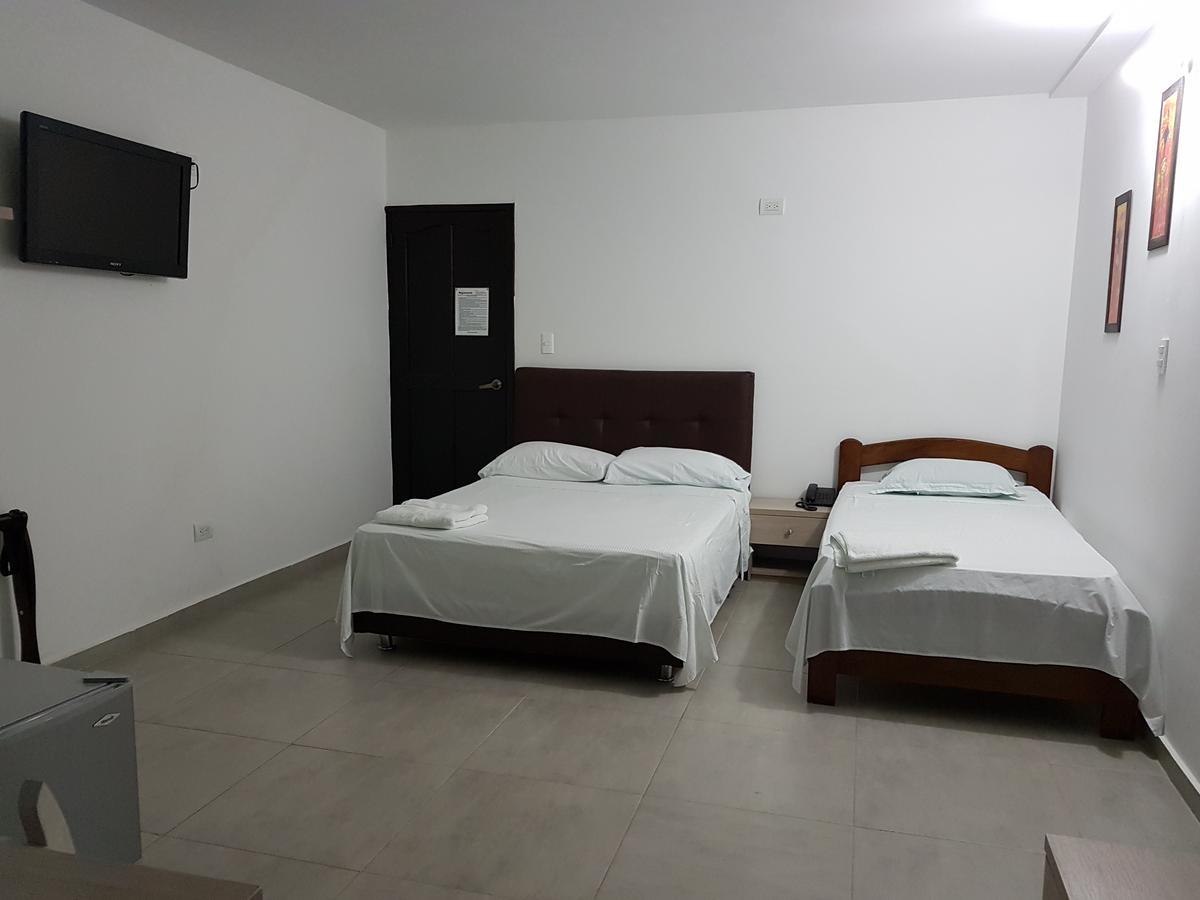 Hotel Plaza Real Montelíbano Dış mekan fotoğraf